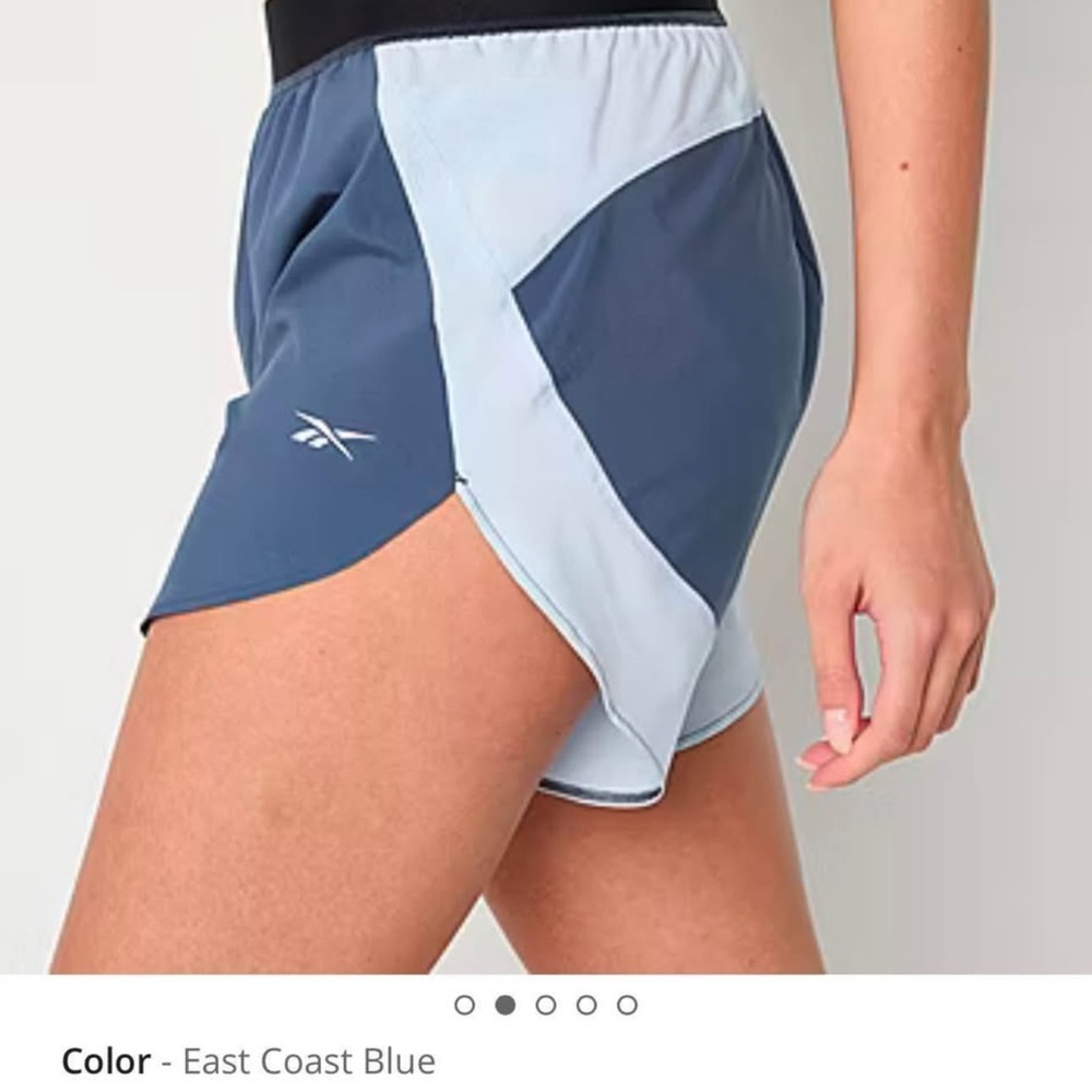 Reebok  Athletic Shorts Moisture-Wicking Design size M color cobalt blue